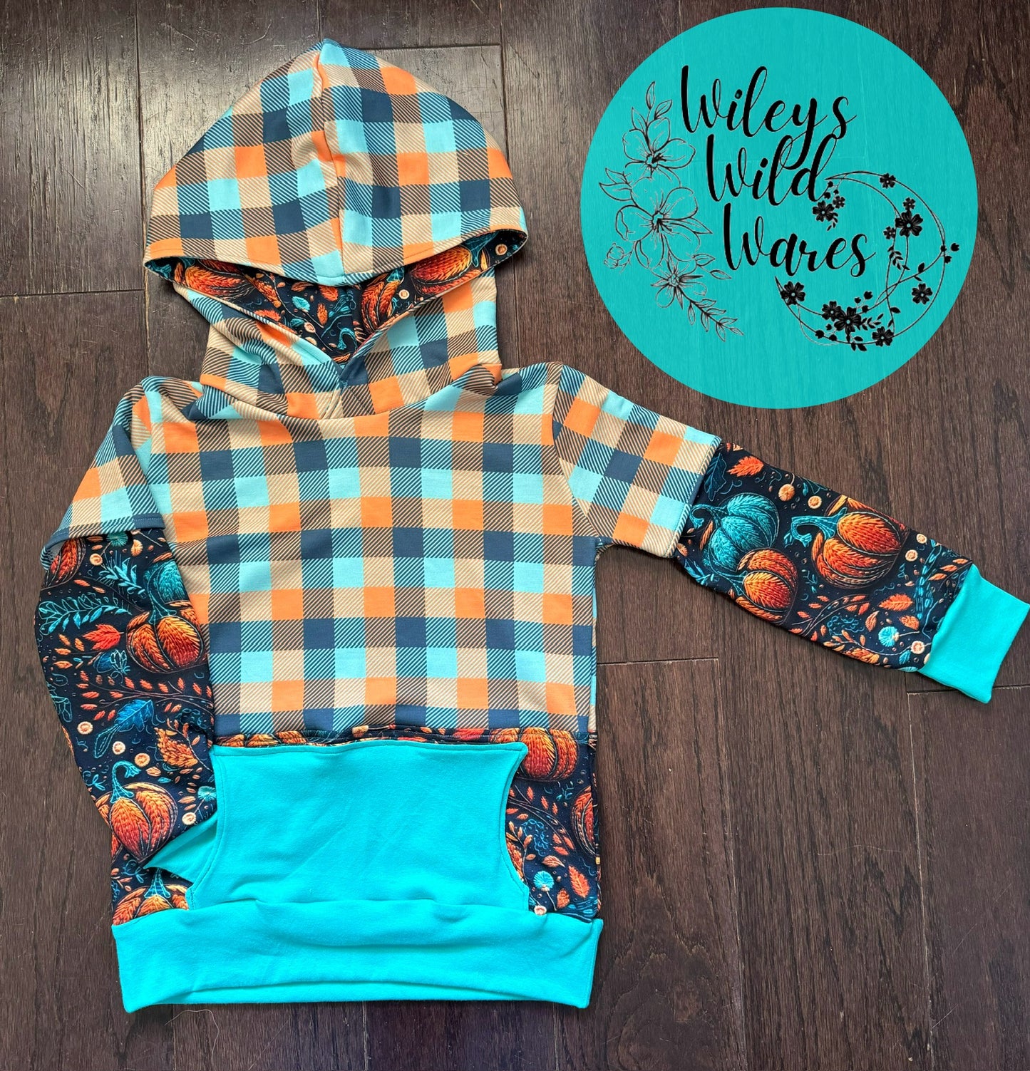 Zayne hooded tee (fitted look)