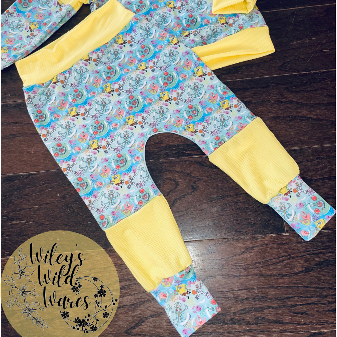 Two-tone hoodie and joggers